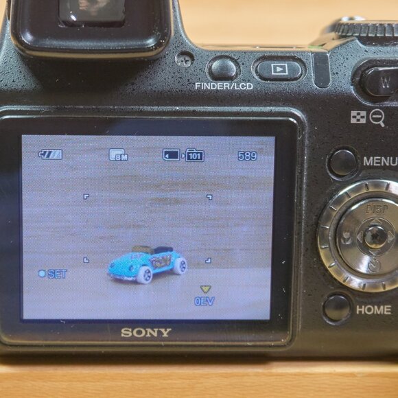 Sony Cybershot DSC-H7 8.1MP Digital Camera, 15x Optical Zoom, Made in Japan - Picture 6 of 8